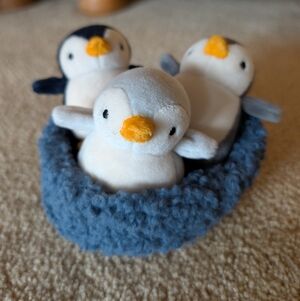 SOLD Jellycat Nesting Penguins